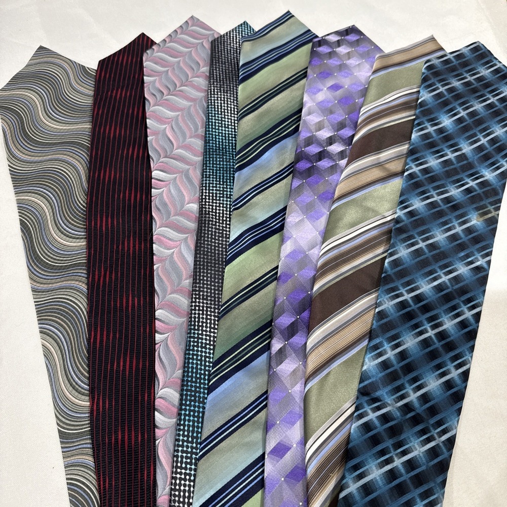 8 Van Heusen Men's Silk & Polyester  Neck Ties Lot Striped Geometric